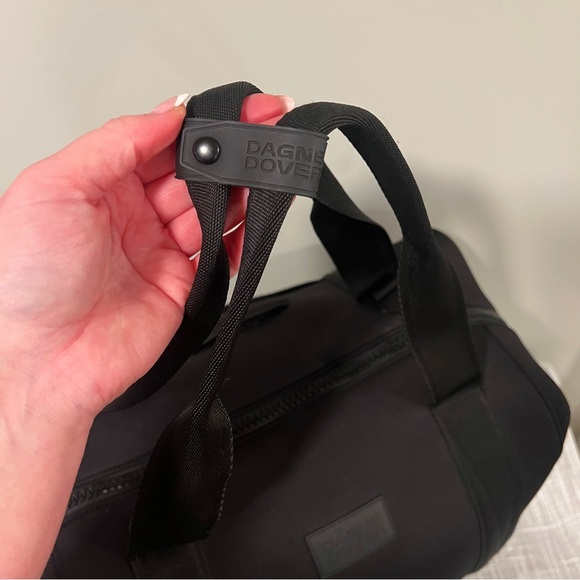 SOLD DAGNE DOVER Large Black Landon Neoprene Carryall Travel Bag EUC! - Picture 11 of 15